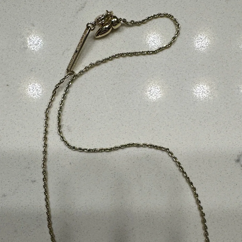 Kendra Scott Gold Star Pendant Necklace - Elegant Women's Jewelry - Picture 3 of 6